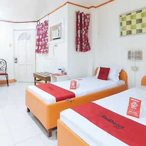 Reddoorz @ Eros Travellers Pensione